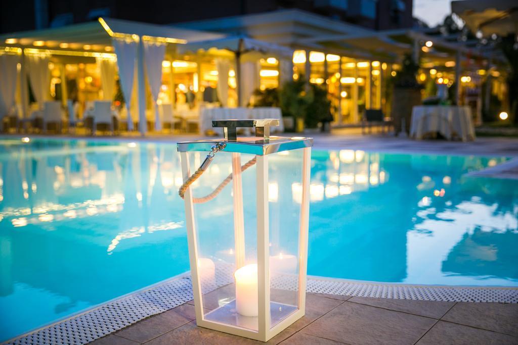 Hotel Ares Pontinia Екстер'єр фото
